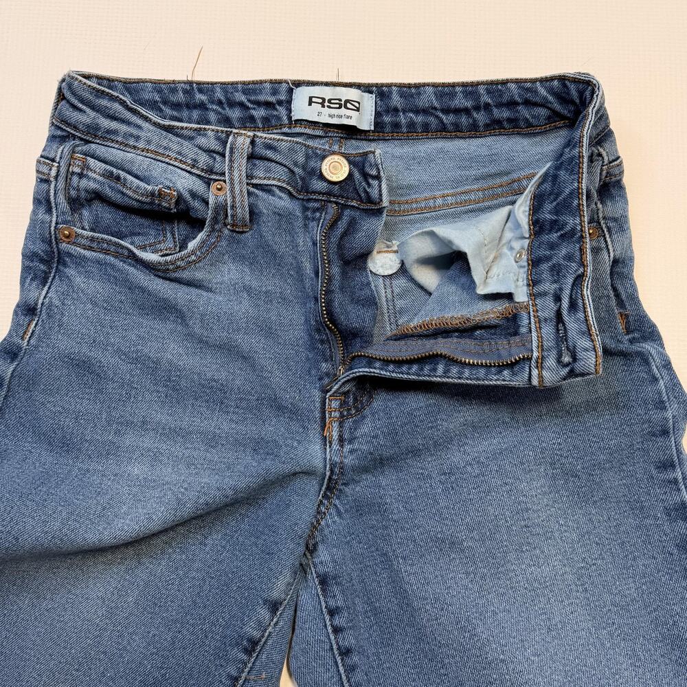 RSQ Jeans Womens 27 Blue High Rise Flare Stretch Denim 5 Pocket Medium Wash - Picture 7 of 11
